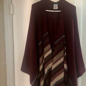 BCBG cape/poncho